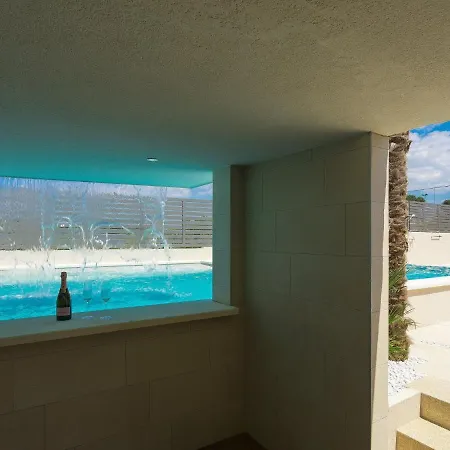 La By Interhome * Pula