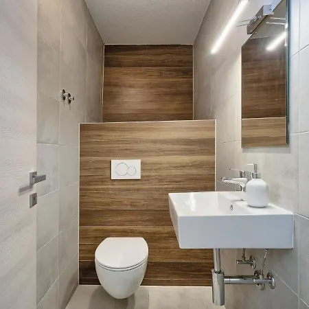 La By Interhome * Pula