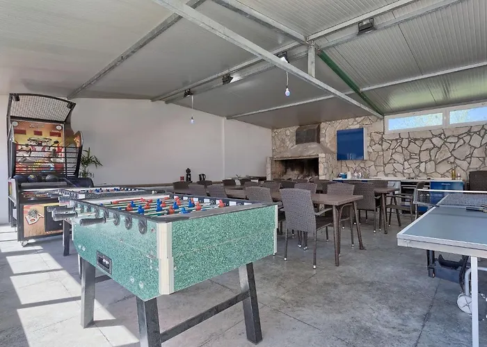 La By Interhome Vila