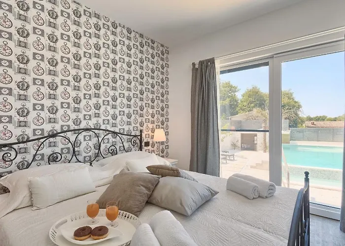 La By Interhome Vila Pula